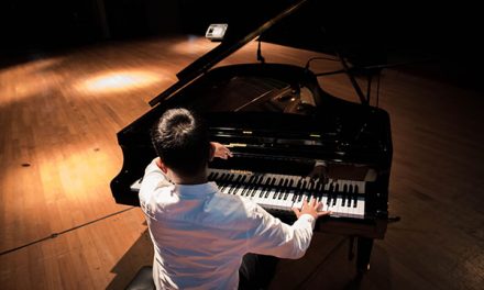 Top 5 benefits of playing piano